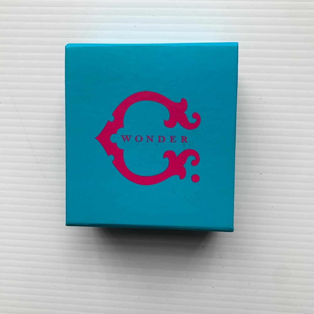 C Wonder • box